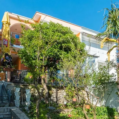 בית נופש House Goran